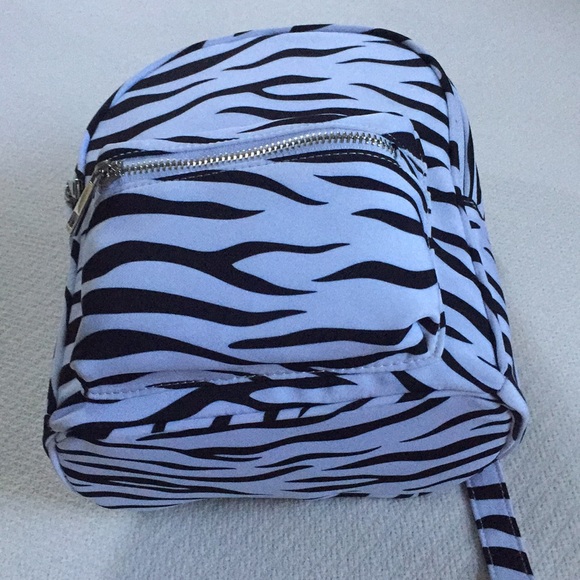 Forever 21 Handbags - Forever 21 mini backpack purse  NWT👜👜👜
